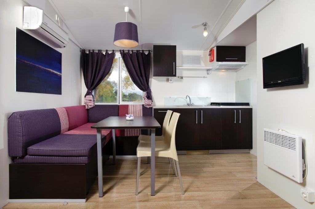 Amadria Park Camping Sibenik Mobile Homes Bagian luar foto